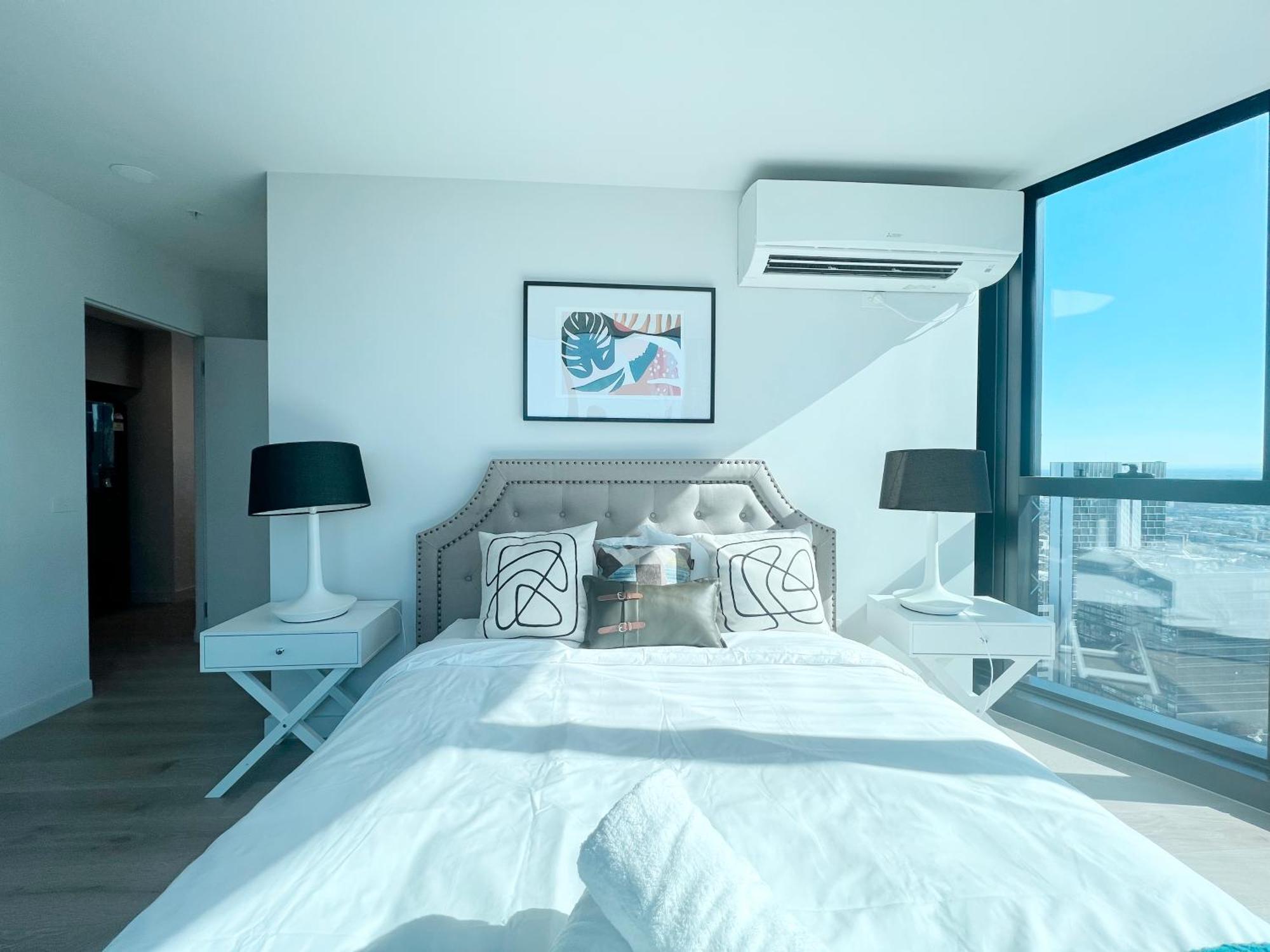 Beautiful 4b3b Cbd Free Wifi Apartment Melbourne